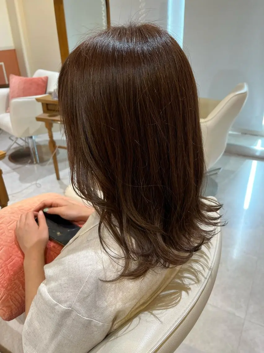 ミディアム カット ヘアカラー 梛木 唯のヘアスタイル