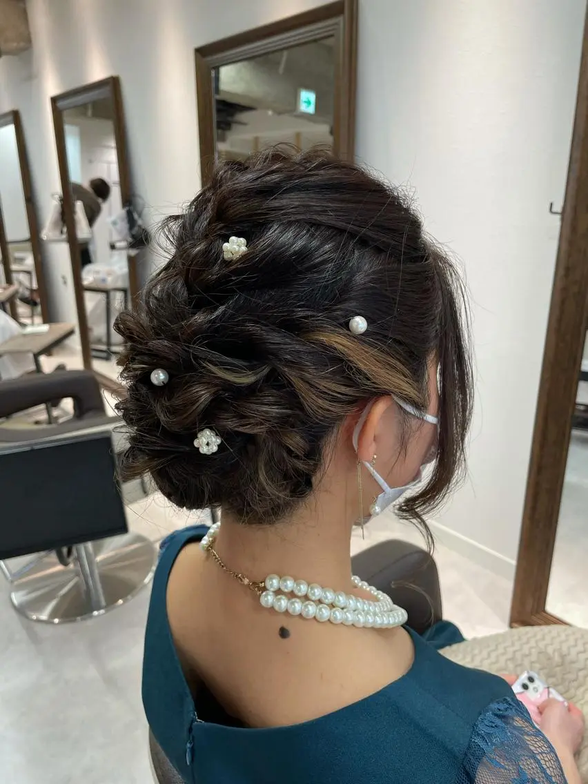 セミロング ヘアアレンジ ヘアセット これた🧸ヘアメ職人 ♡髪質改善♡カラーのヘアスタイル