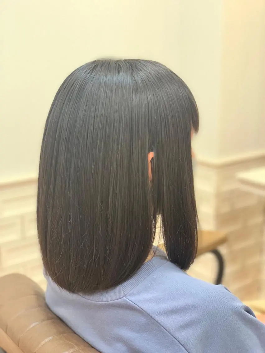 ミディアム ボブ 生駒市デザインカラー /浜中美奈のヘアスタイル