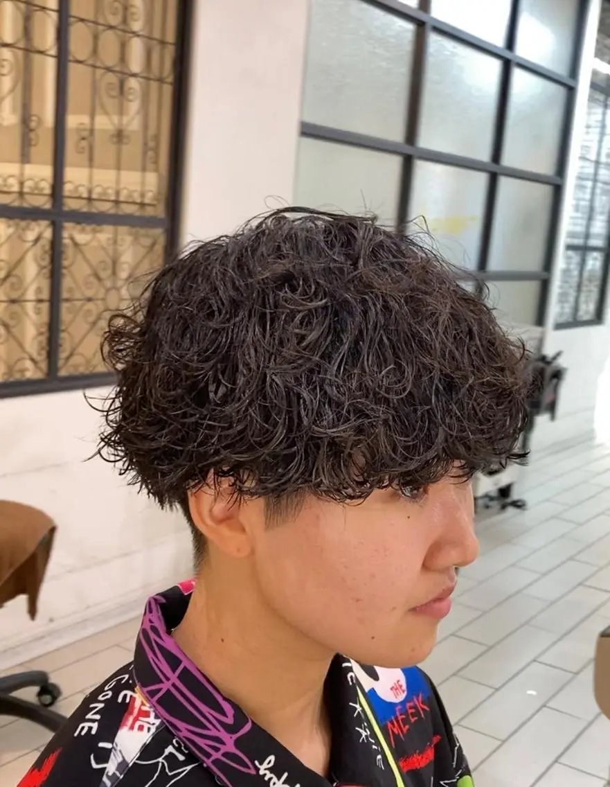 パーマ メンズ メンズパーマ 波巻きパーマ スパイラルパーマ 可愛い顔周りカット お任せください✨中川のヘアスタイル
