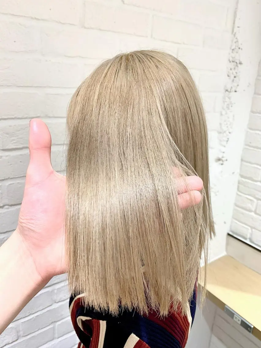 ミディアム カラー ベージュカラー ミルクティーベージュ ヘアカラー トリートメント 💛丁寧さNo.🥇 🧸片山智裕💛のヘアスタイル