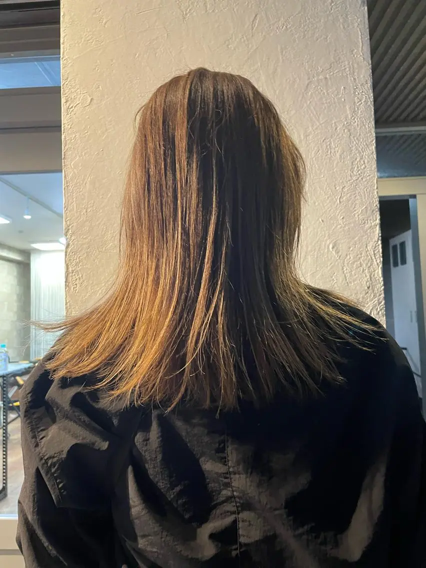 セミロング ヘアカラー KYOKA .のヘアスタイル