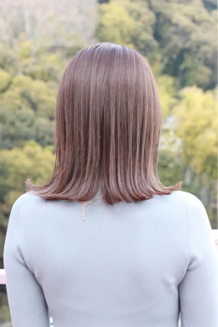ミディアム カラー アッシュ カット ヘアカラー Viage （ビアージュ）のヘアスタイル