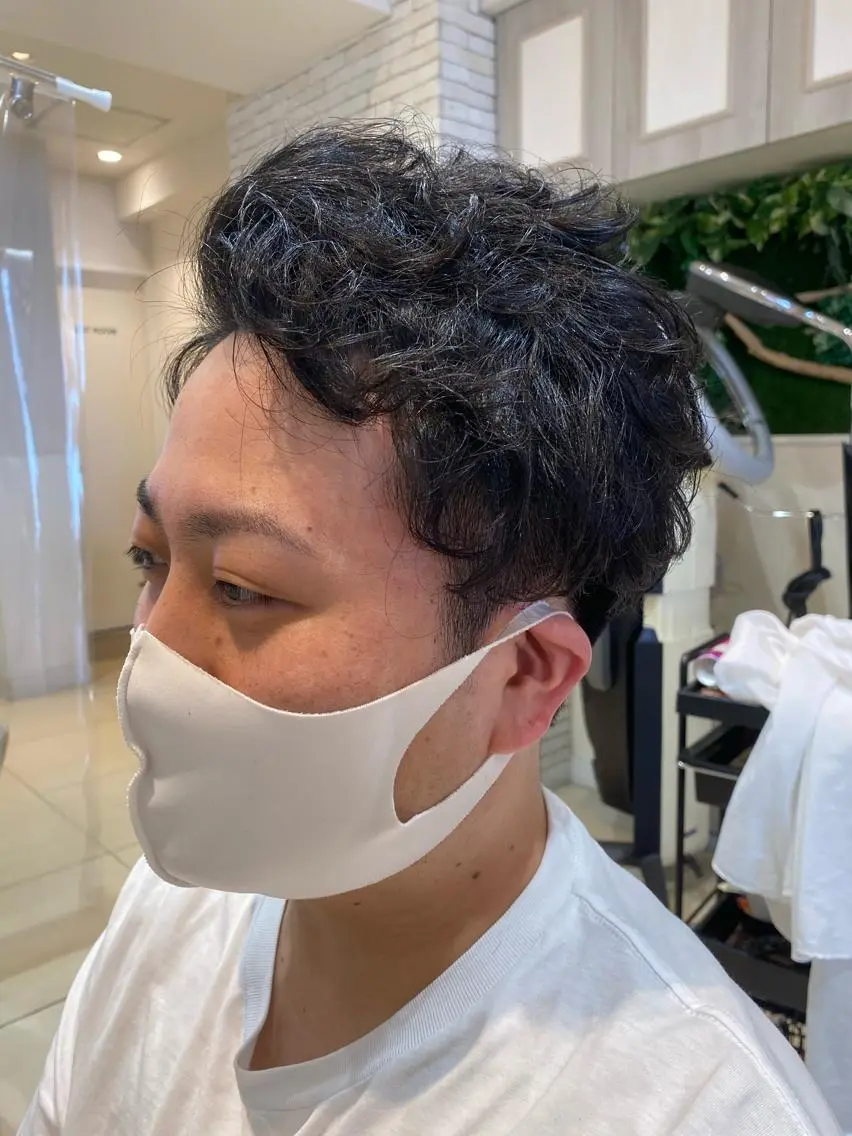 パーマ メンズ 似合う髪型が 分からない方へのヘアスタイル