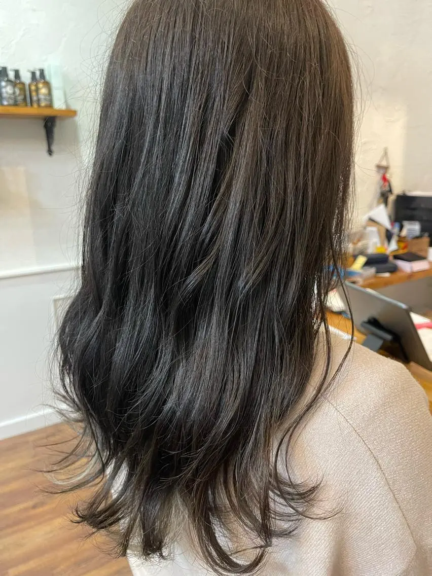 ロング カット ヘアカラー トリートメント 関根 沙季のヘアスタイル