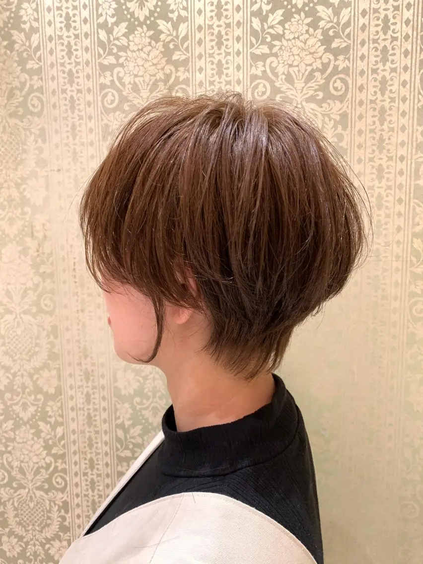 ショート ショートボブ ボブ ショートヘア 高槻裕二 ショートボブ縮毛矯正のヘアスタイル