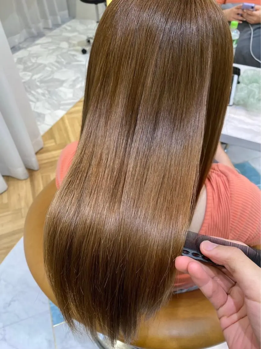 ロング カラー カット ヘアカラー 縮毛矯正 トリートメント レイヤーカット /透明感カラー西田のヘアスタイル