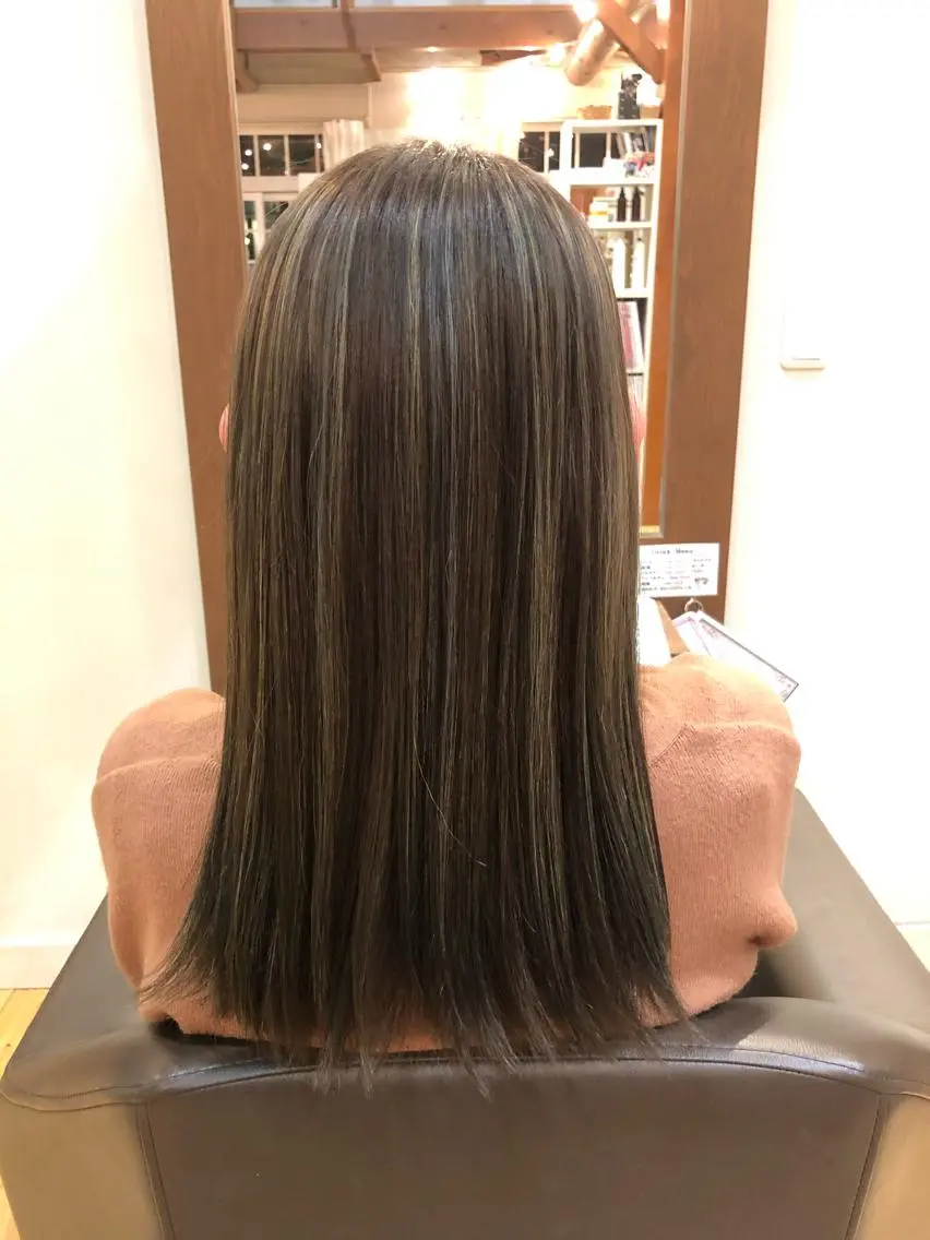 ロング カラー 永冶 花織のヘアスタイル