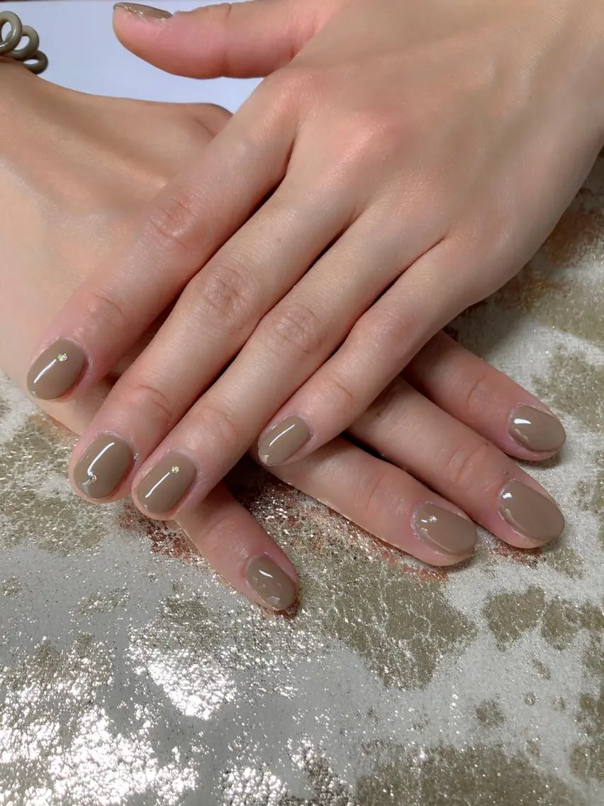 ネイル ストーンネイル komohana salon🌺のネイルデザイン