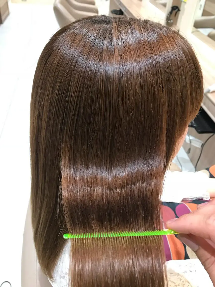 ミディアム カラー パーマ ハイトーンカラー ストレートパーマ 当日予約🆗✂︎ ウエモト タクのヘアスタイル