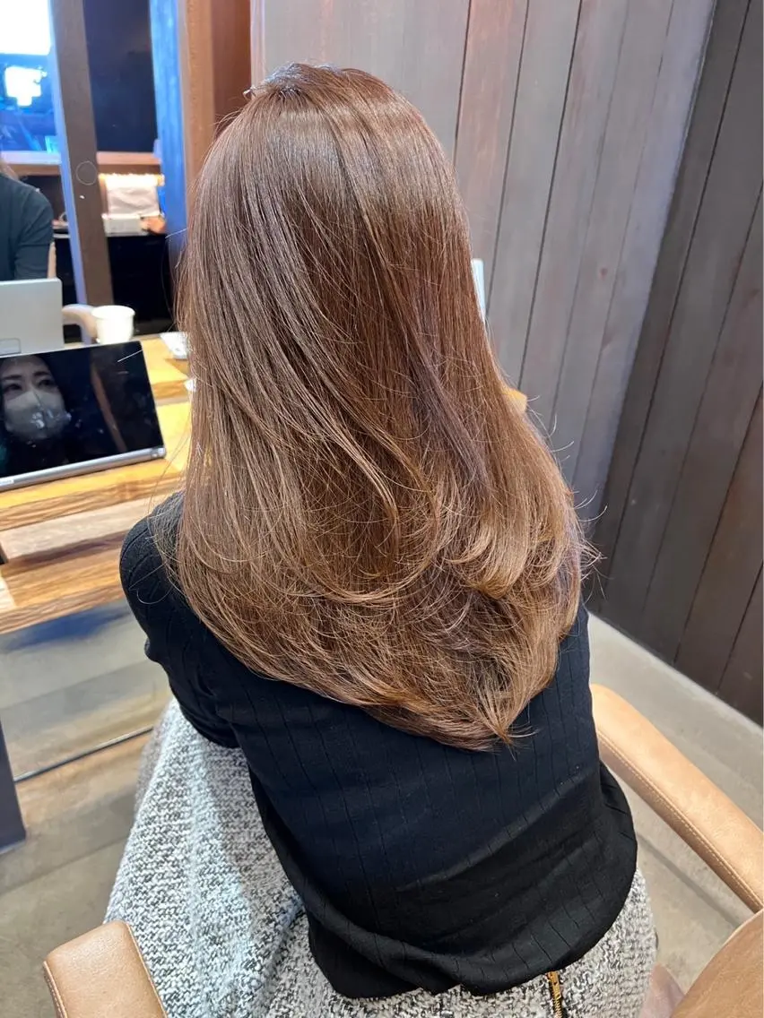 ロング カラー 栗原 瑠世のヘアスタイル