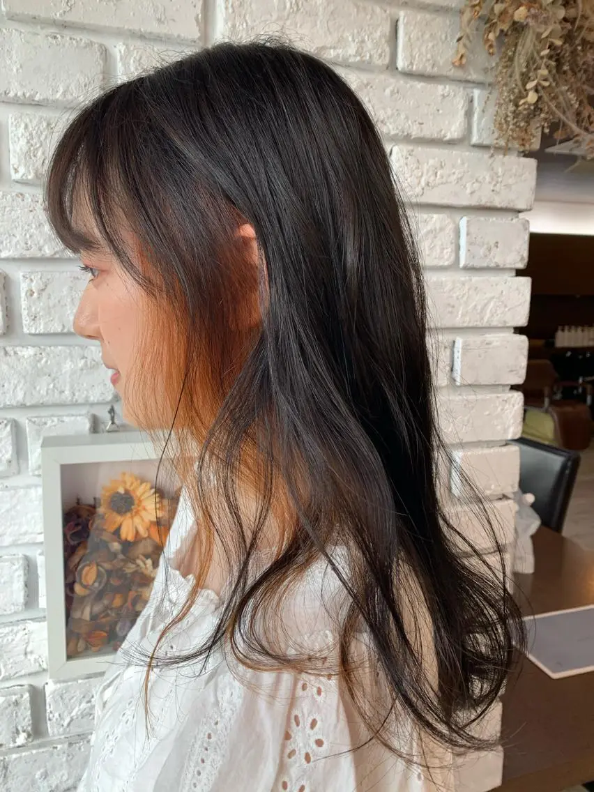 カラー ブリーチ インナーカラー オレンジ イワタ マハ/ minim hairのヘアスタイル