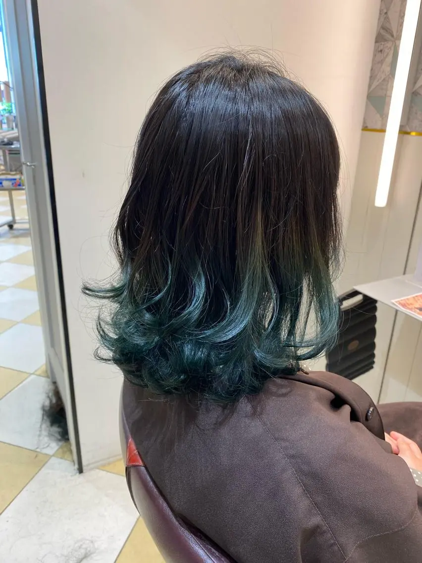 ミディアム カラー ブリーチ ブリーチなしカラー カット トリートメント ヘアセット 💜髪質改善美髪💜 星野清光のヘアスタイル