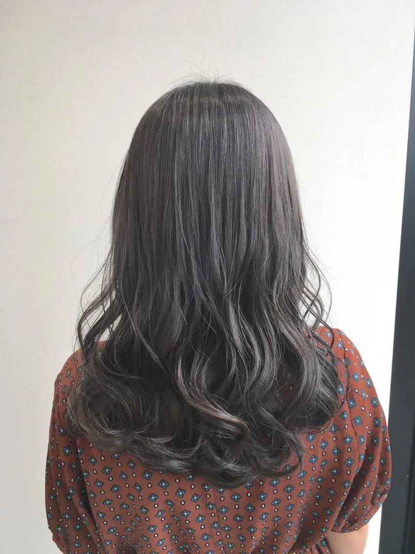 ロング カラー ブルーカラー ブルージュ ヘアカラー トリートメント ヘアセット yoshi ☆のヘアスタイル