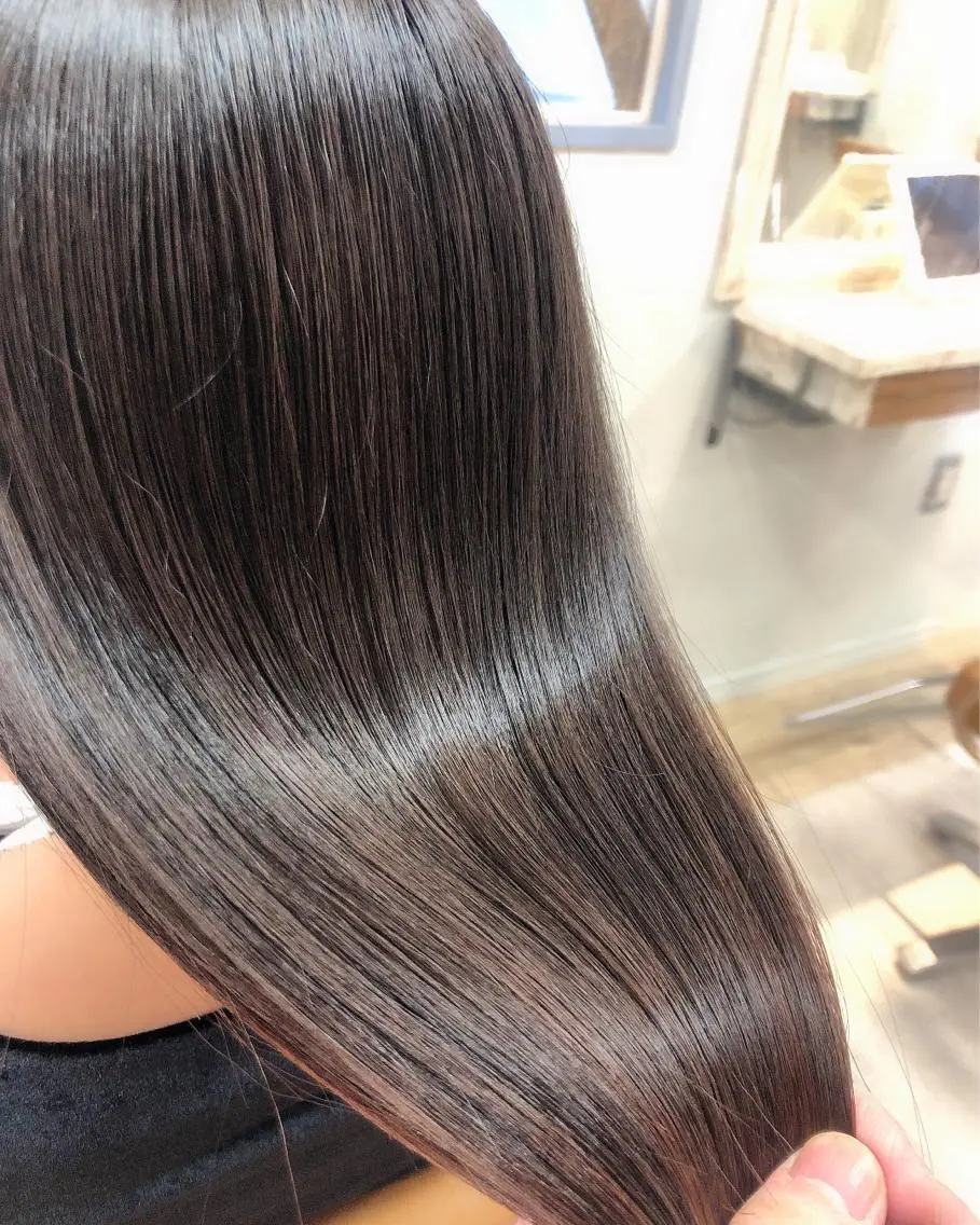 ロング ヘアカラー トリートメント 韓国🇰🇷レイヤー 映える顔周り🩷のヘアスタイル