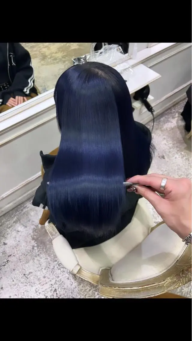ロング カット ヘアカラー 美髪矯正 透明感 カラー⭐️ユウキのヘアスタイル