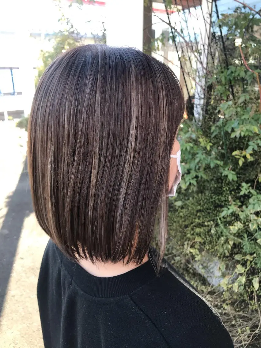 ミディアム ハイライト ヘアカラー トリートメント 下條 真のヘアスタイル