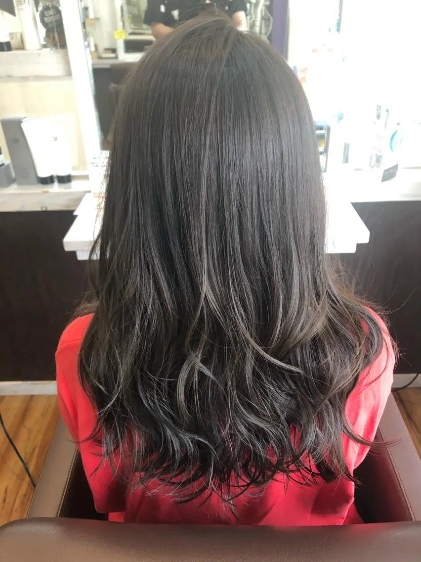 ロング カラー ヘアカラー トリートメント Well's TAIGAのヘアスタイル