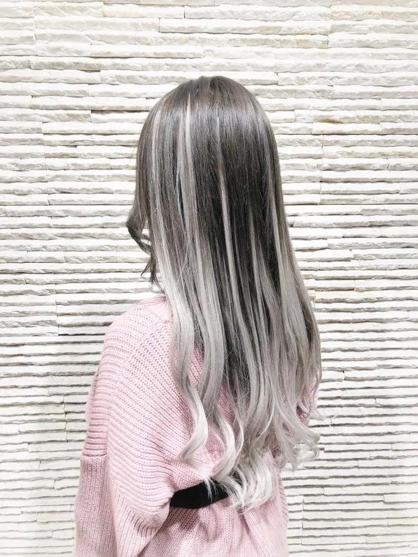 ロング 嶋田 ゆきのヘアスタイル