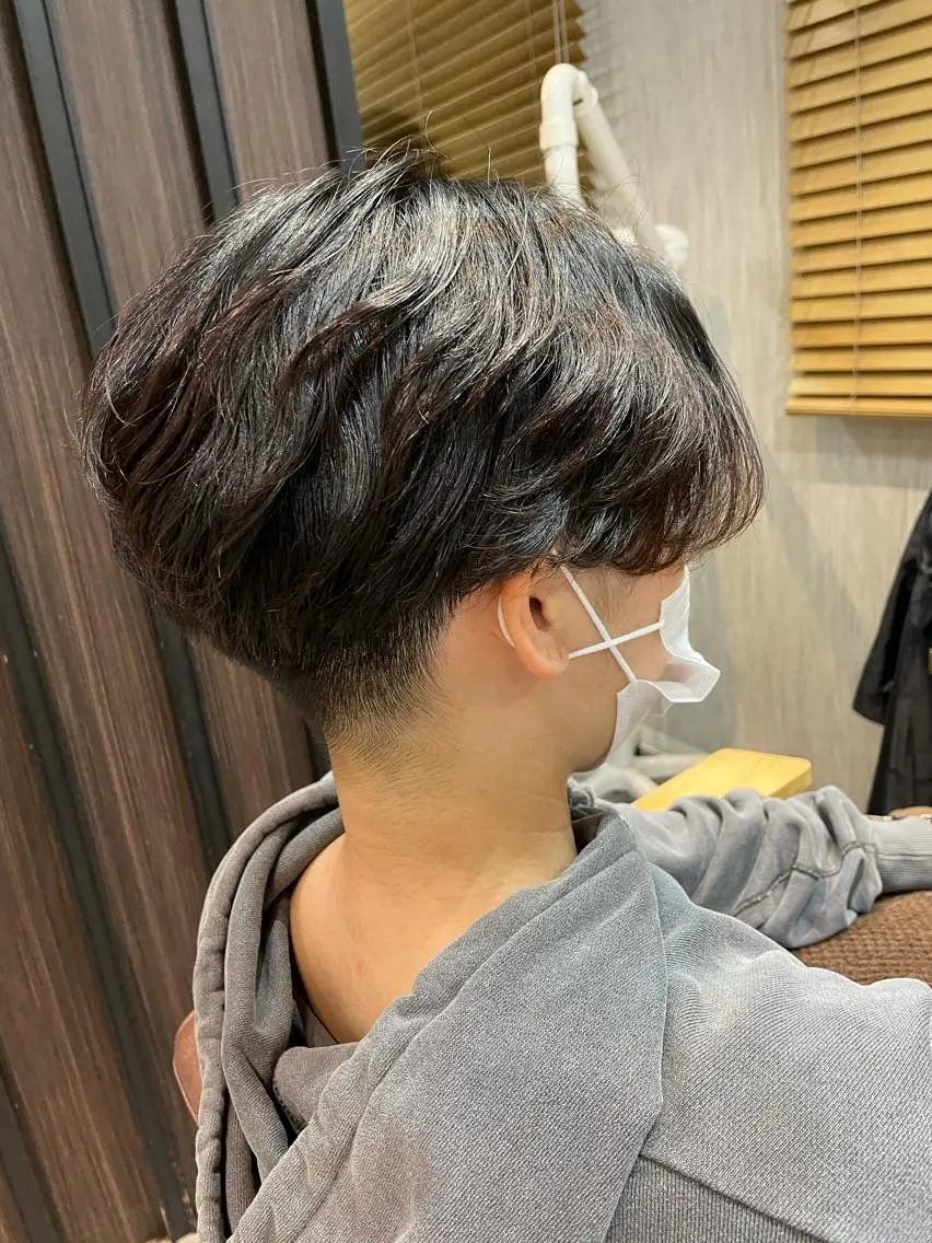 ショート カット パーマ newiGRANDE 🌈萩原聖也のヘアスタイル