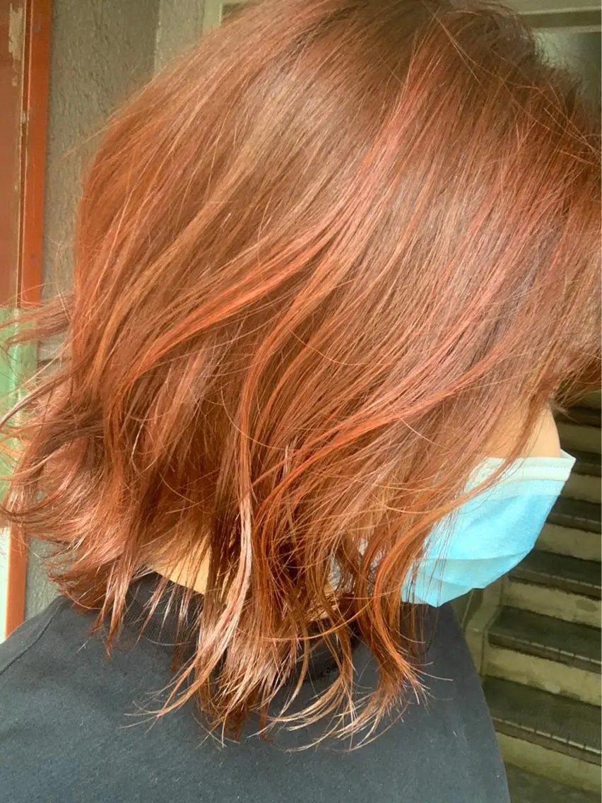 ショート カラー ヘアアレンジ ブリーチ ハイライトカラー オレンジ ハイライト カット ヘアカラー トリートメント Luzir⭐︎ GEN⭐︎のヘアスタイル