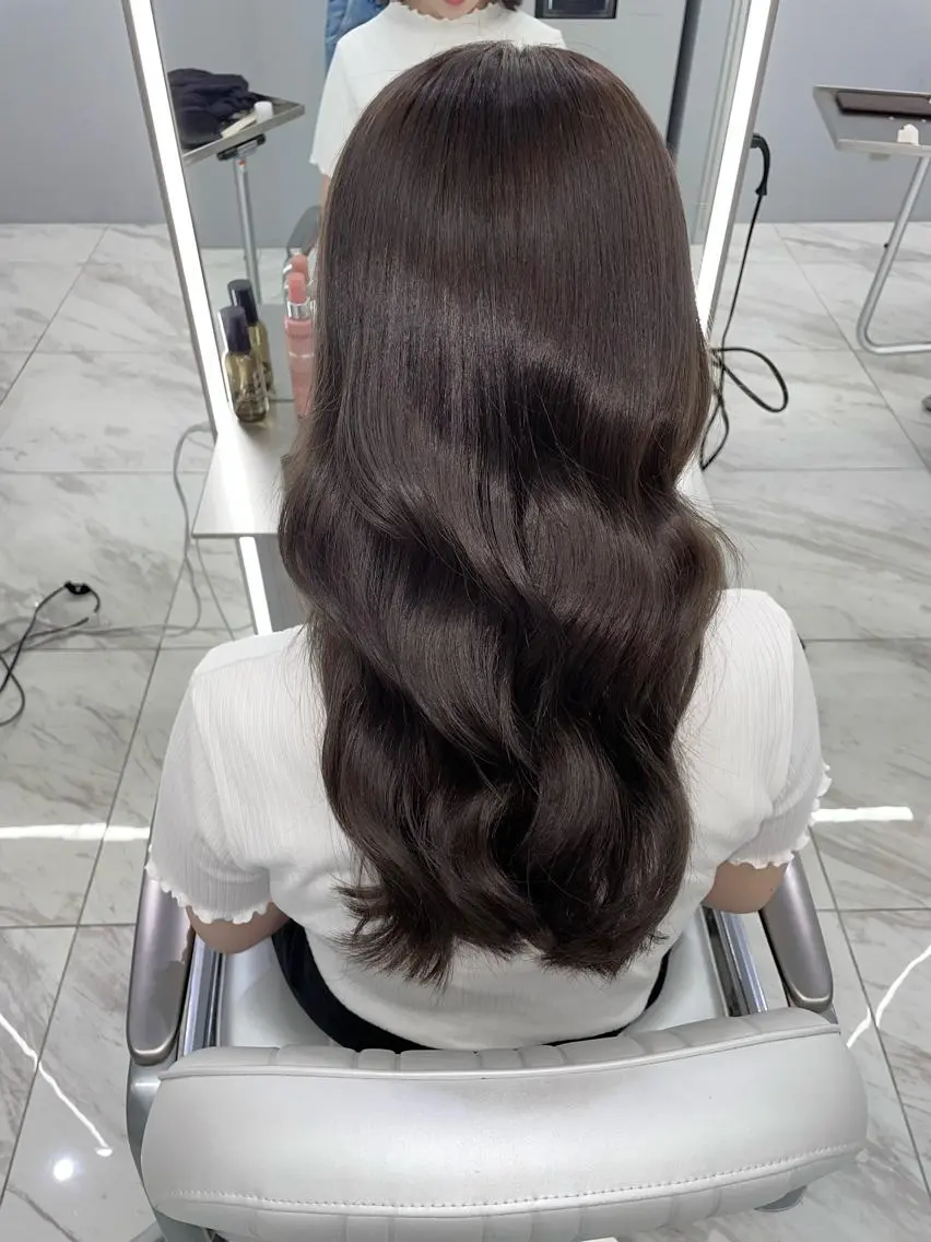 セミロング 菜々🦖新宿 men's特化のヘアスタイル