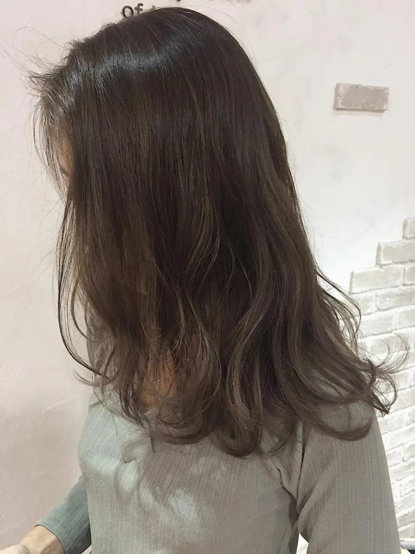 セミロング カラー ヘアアレンジ アッシュ ハットリ /北習志野のヘアスタイル