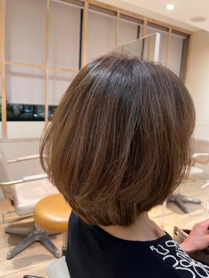 カラー Yuka Takei (タケイ ユウカ)のヘアスタイル