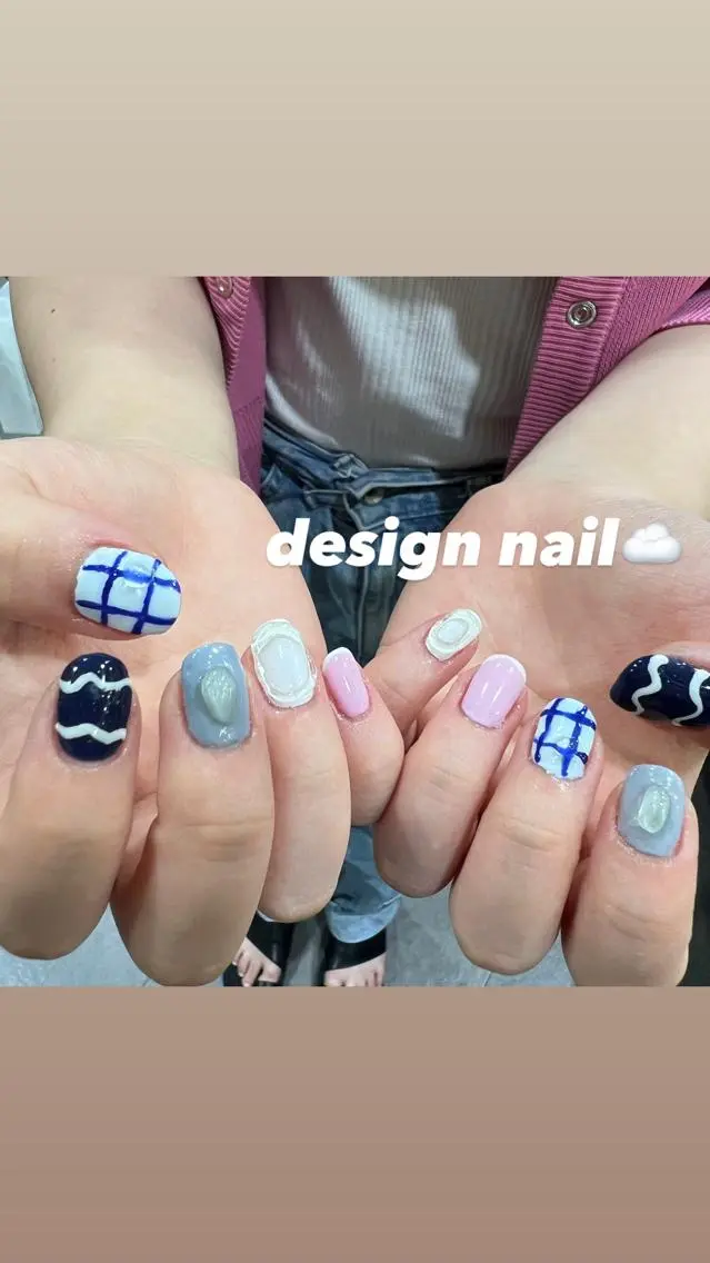 ネイル ジェルネイル ニュアンスネイル ワンカラーネイル パラジェル 暖色カラー/レイヤー カット/Yunaのヘアスタイル