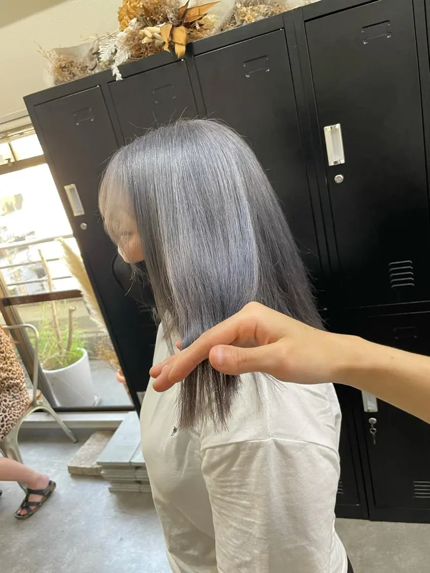 ミディアム カラー パーマ ヘアアレンジ メンズ キッズ ネイル マツエク・マツパ メンズバレイヤージュ メンズブリーチ メンズハイライト メンズインナーカラー メンズ韓国風 ヘアカラー トリートメント ヘアセット 切りっぱなしヘアボブ ミディアムヘアRYOのヘアスタイル
