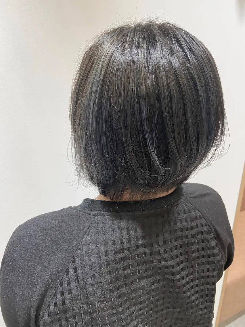 ショート ヘアカラー 🐺ウルフ/レイヤー 似合わせ‎🤍沙羅のヘアスタイル