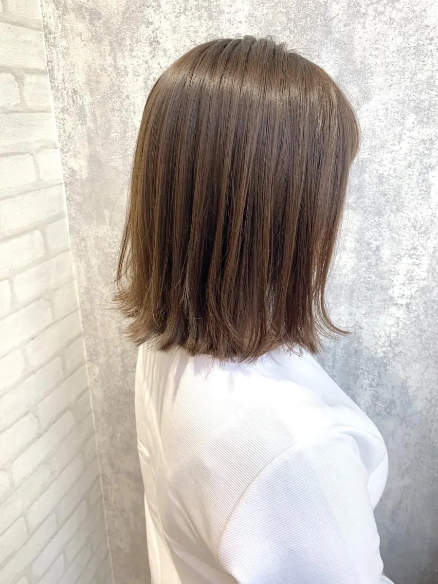 ミディアム カラー ミディアムパーマ アディクシーカラー アッシュ バレイヤージュ ブリーチ カット ヘアカラー トリートメント Zina福岡天神🪞 髪質改善🪞レイヤーのヘアスタイル