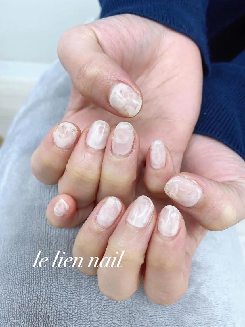ネイル 大理石ネイル(マーブル) オフィスネイル ホワイト le lien nailのネイルデザイン