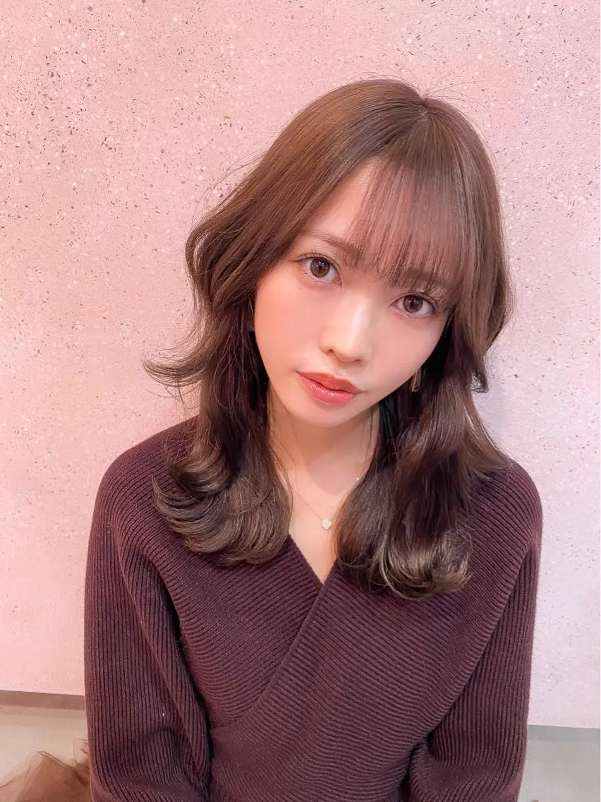 セミロング カラー シールエクステ セミロングパーマ ブリーチ ケアブリーチ ダブルカラー カット ヘアカラー トリートメント 新宿/韓国風レイヤー 髪質改善/渋谷直樹のヘアスタイル