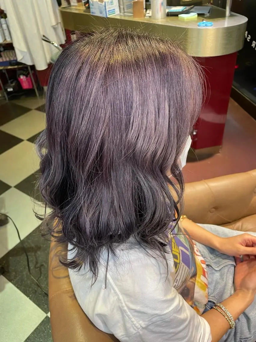 ミディアム カラー ダブルカラー ラベンダーカラー シルバー トリートメント 👑派手髪/カット 👑ANRYのヘアスタイル