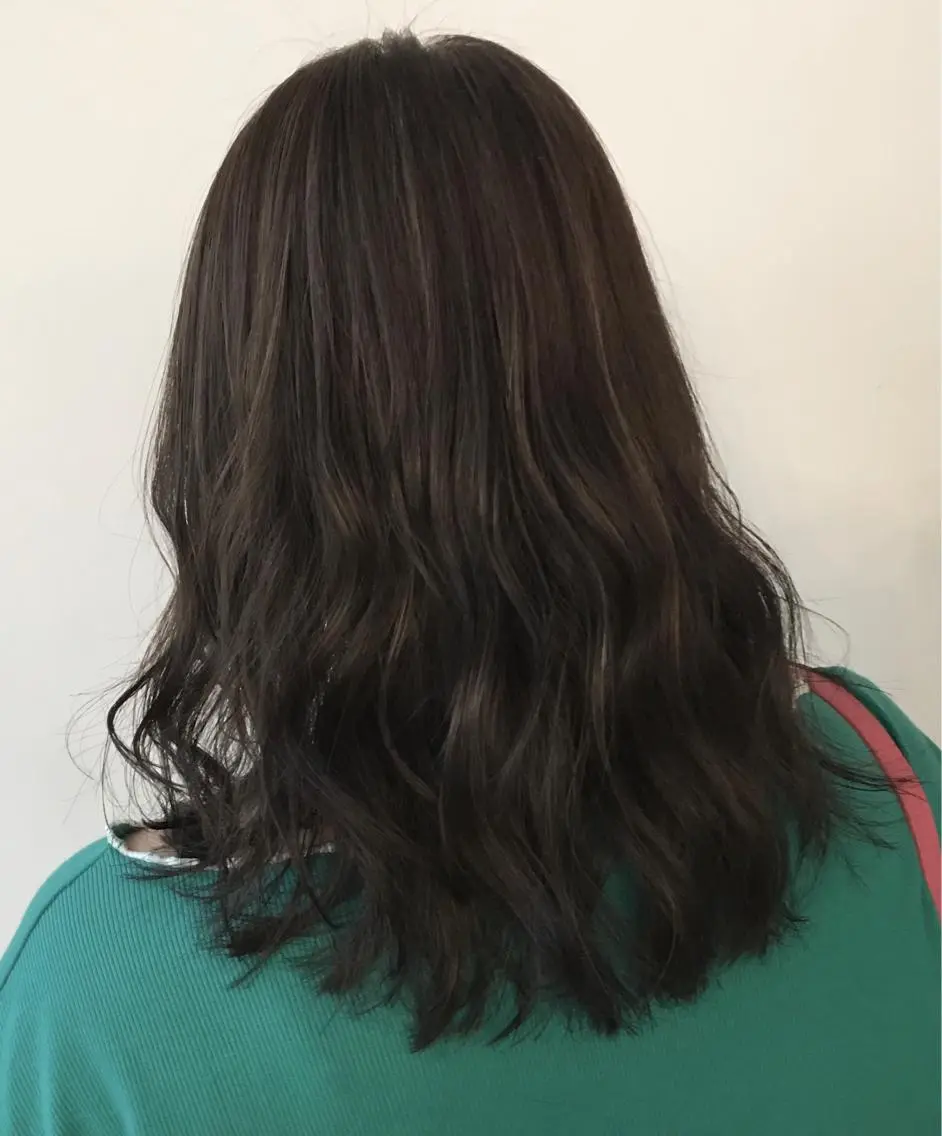 セミロング カラー ハイライトカラー ハイライト 山下 直人のヘアスタイル