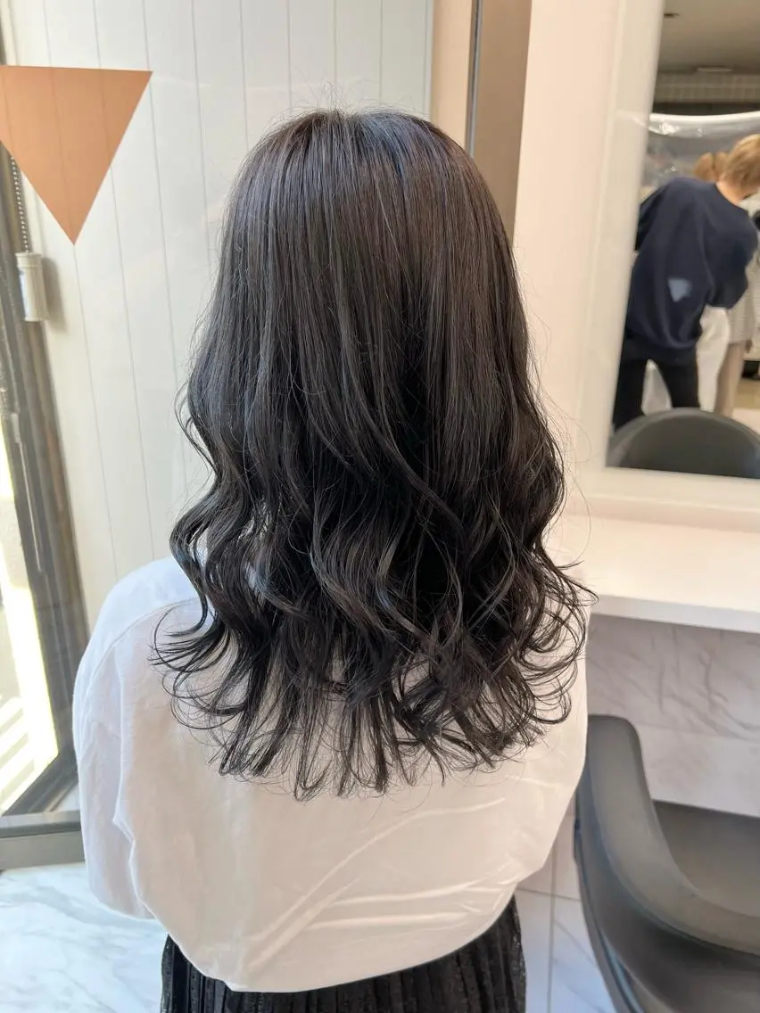 ロング カラー パーマ ヘアアレンジ メンズ キッズ ネイル マツエク・マツパ 上品＆韓国風 🥀海心🥀のヘアスタイル