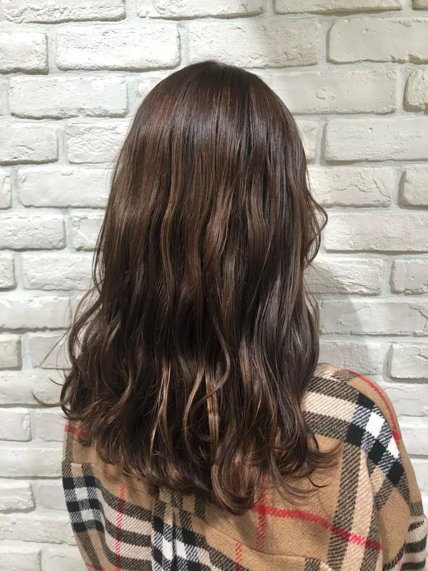 セミロング カラー ベージュカラー🧸 伊藤なつみのヘアスタイル
