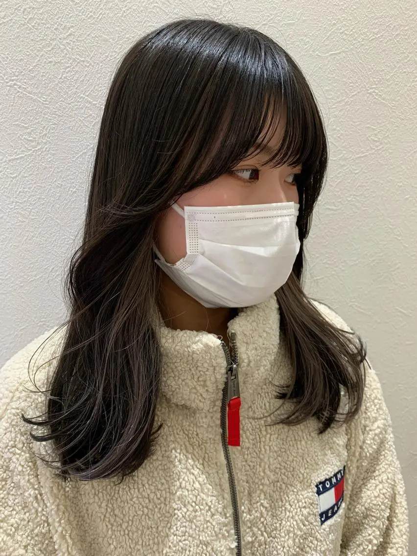 セミロング カラー イヤリングカラー カット ヘアカラー トリートメント hubhair レイヤー/透明感のヘアスタイル