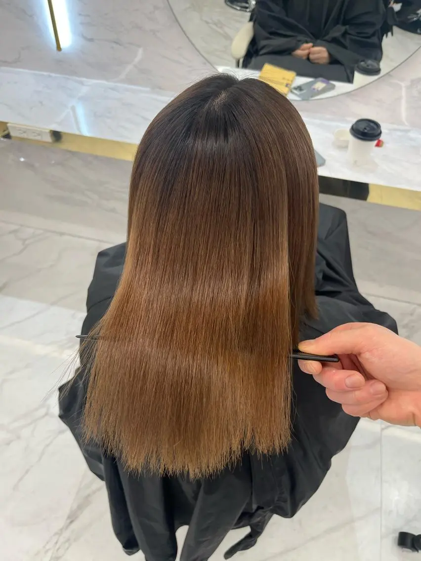 ミディアム カット ヘアカラー トリートメント 梅田🫧髪質改善 縮毛矯正🫧村上蒼生のヘアスタイル