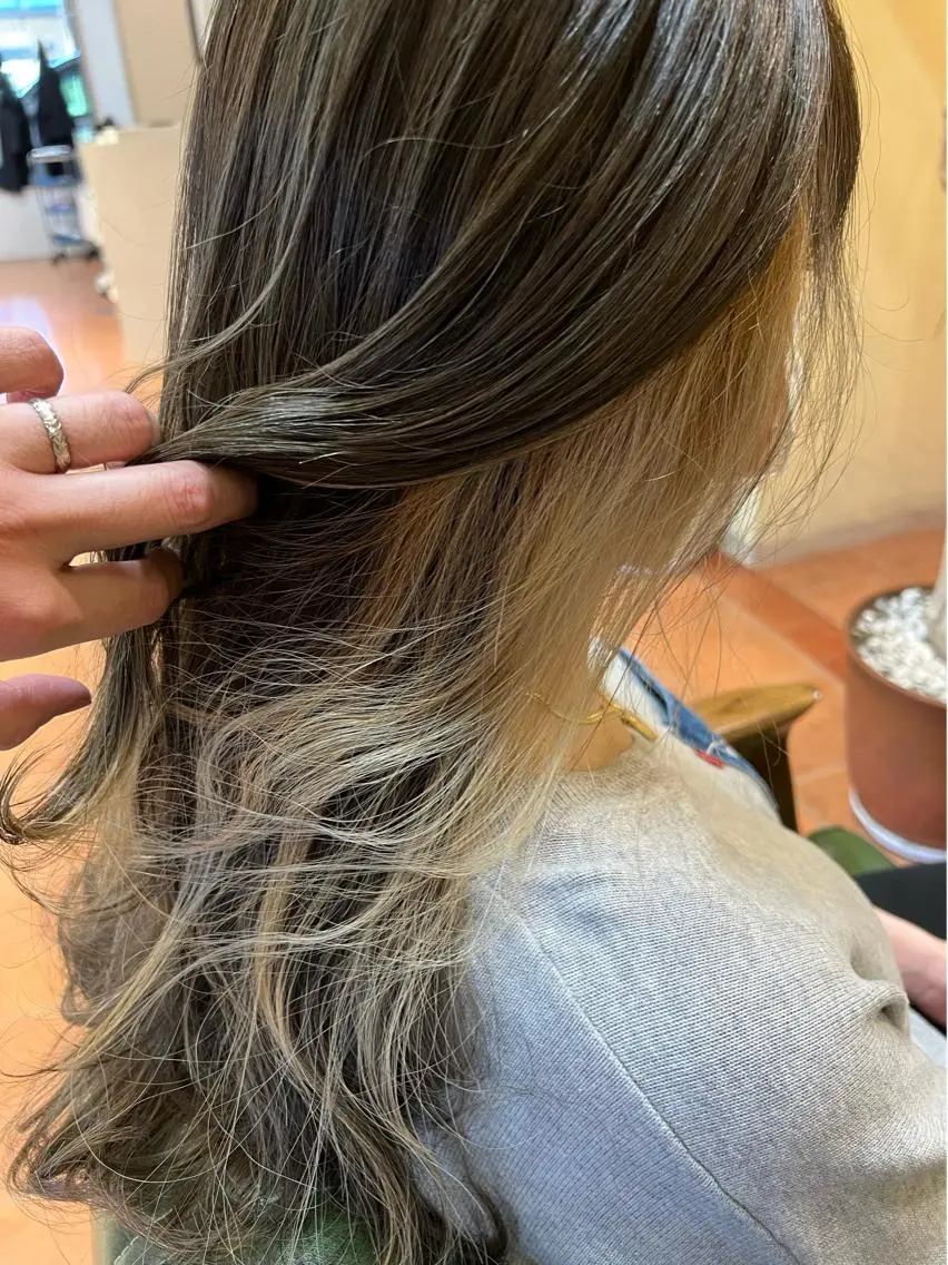 ロング カラー ヘアカラー トリートメント 石井 佑樹のヘアスタイル