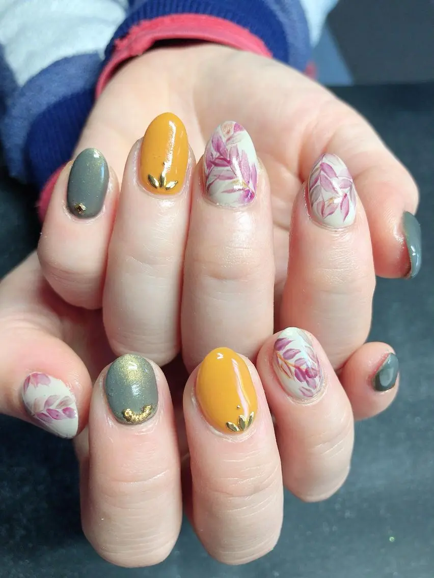 ネイル gorella Ａのネイルデザイン
