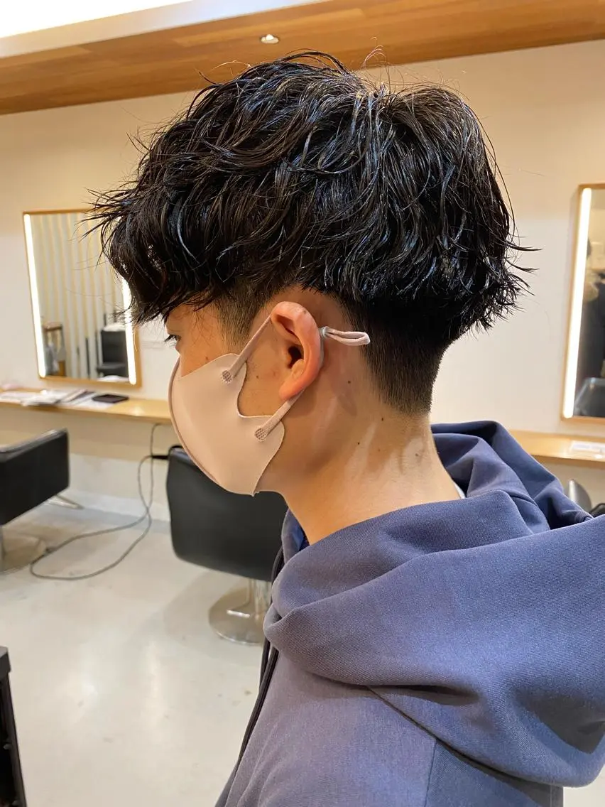 ショート パーマ メンズ 石川 尚哉のヘアスタイル