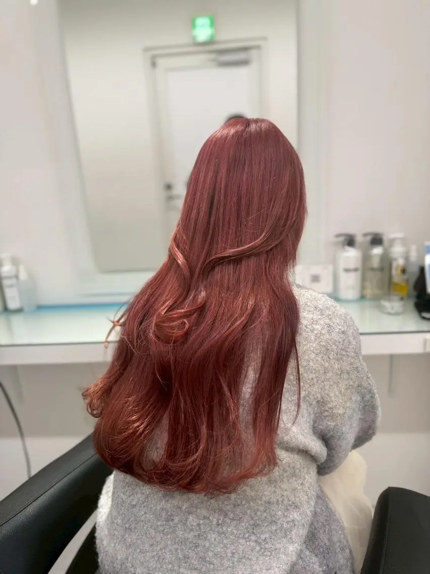 カラー ヘアカラー トリートメント ヘッドスパ ヘアセット 韓国風レイヤーカット 🇰🇷渋谷のヘアスタイル