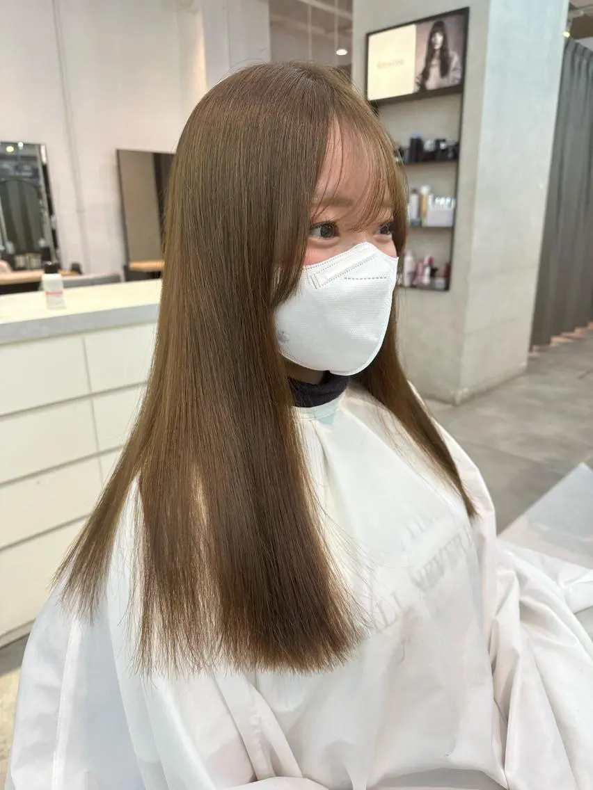 ロング カラー ヘアアレンジ ベージュカラー 透明感カラー オリーブベージュ ハイトーン特化 pepe🎀のヘアスタイル