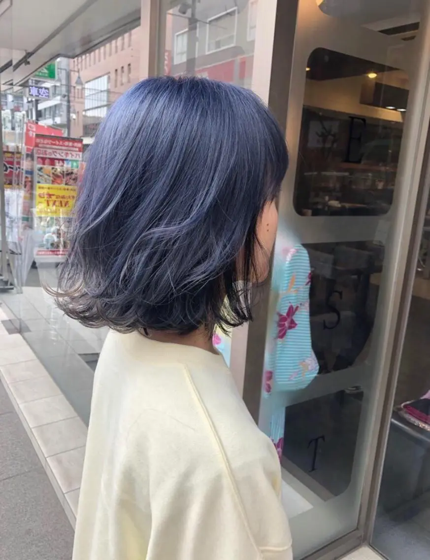 ショート カラー ブリーチ 透明感カラー ネイビーカラー Kimura Miyukiのマツエク・マツパデザイン