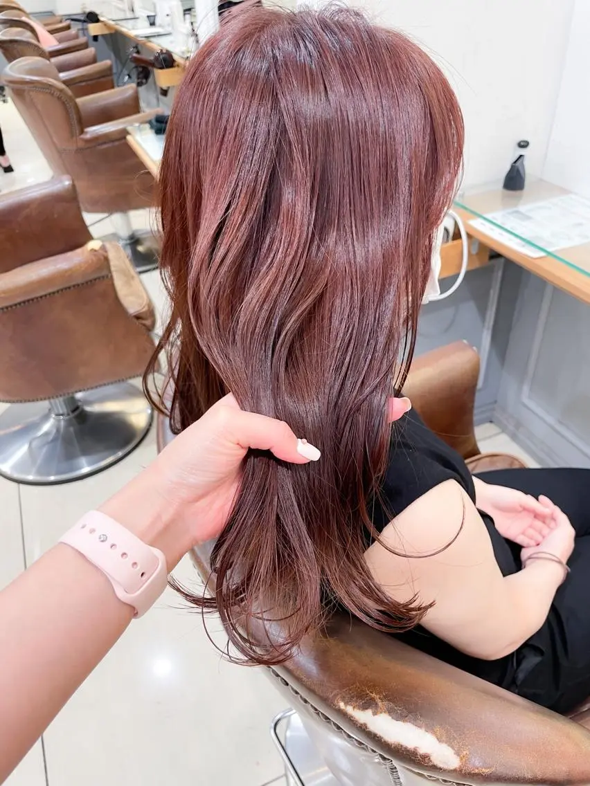 セミロング カラー ピンクカラー カット ヘアカラー ✨カラー支持No.1 🧸ワキ カナコ🧸のヘアスタイル