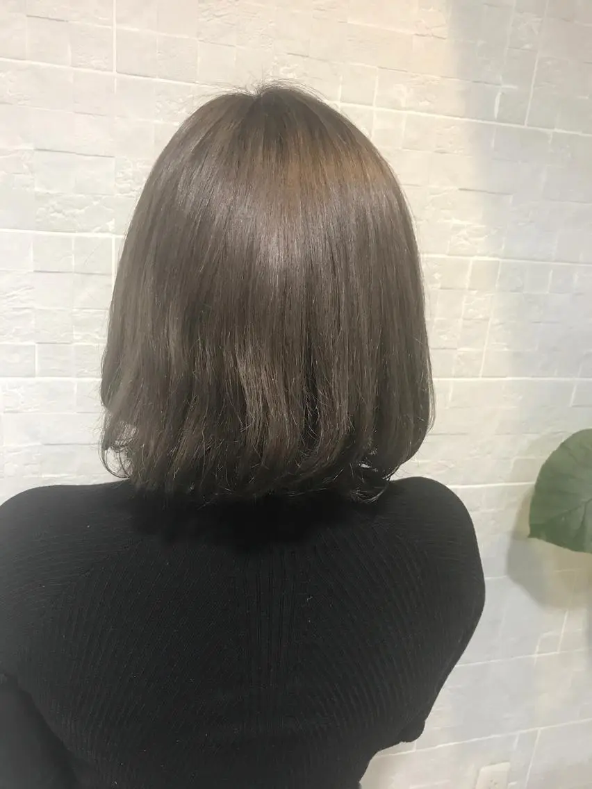 ショート カラー shi hoのヘアスタイル