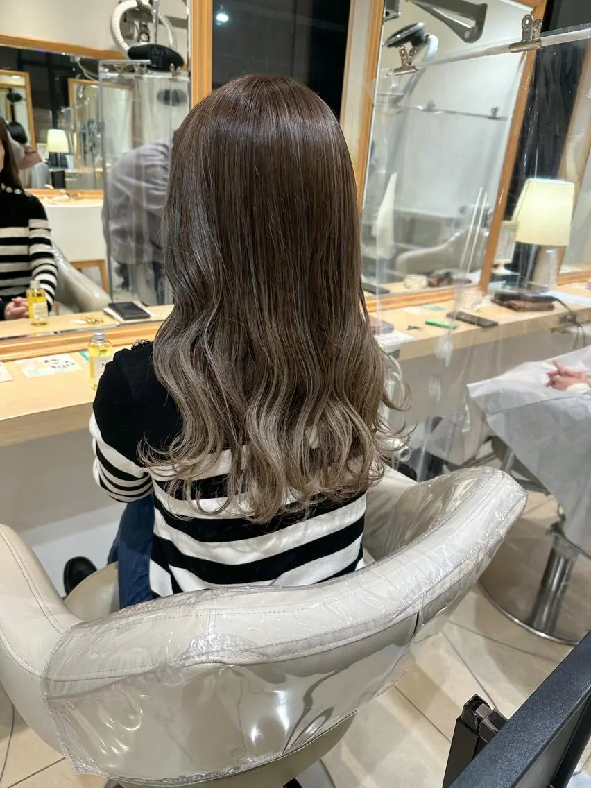 セミロング カット トリートメント 美髪⭐︎髪質改善 井上 康司のヘアスタイル