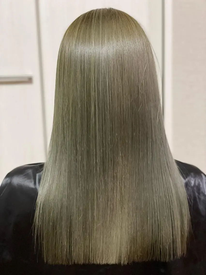 ロング 横浜関内髪質改善 re:Magoのヘアスタイル